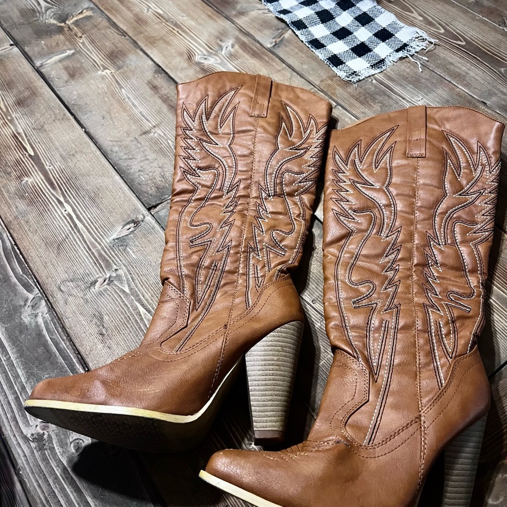 High heel cowboy boots - Picture 3 of 3